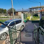 Friendly House * Cuke
