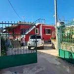 Friendly House * Cuke