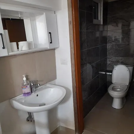 דירה Friendly House