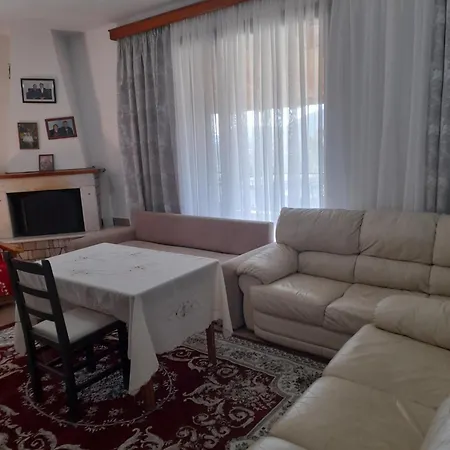 Friendly House Apartment Cuke