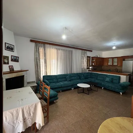 Διαμέρισμα Friendly House *